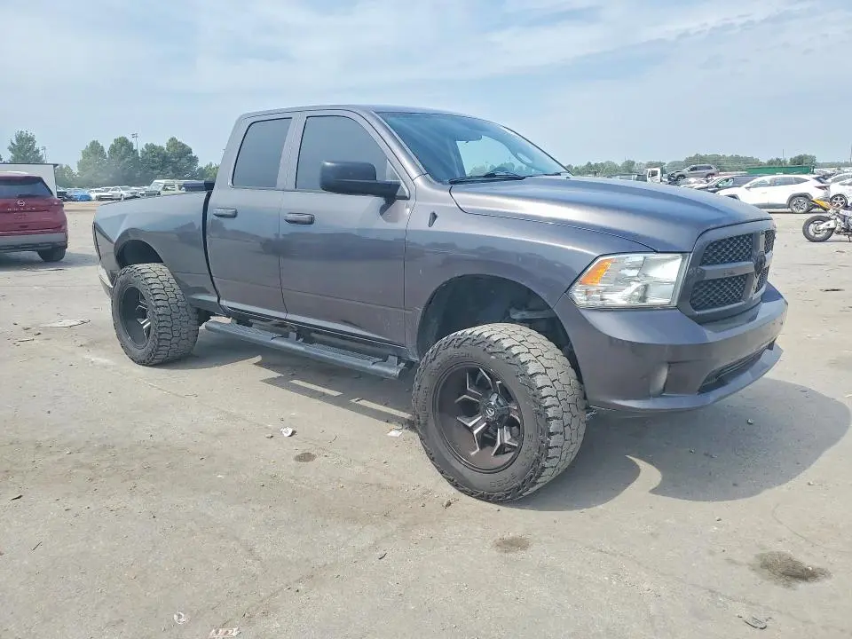 2015 RAM 1500 ST  