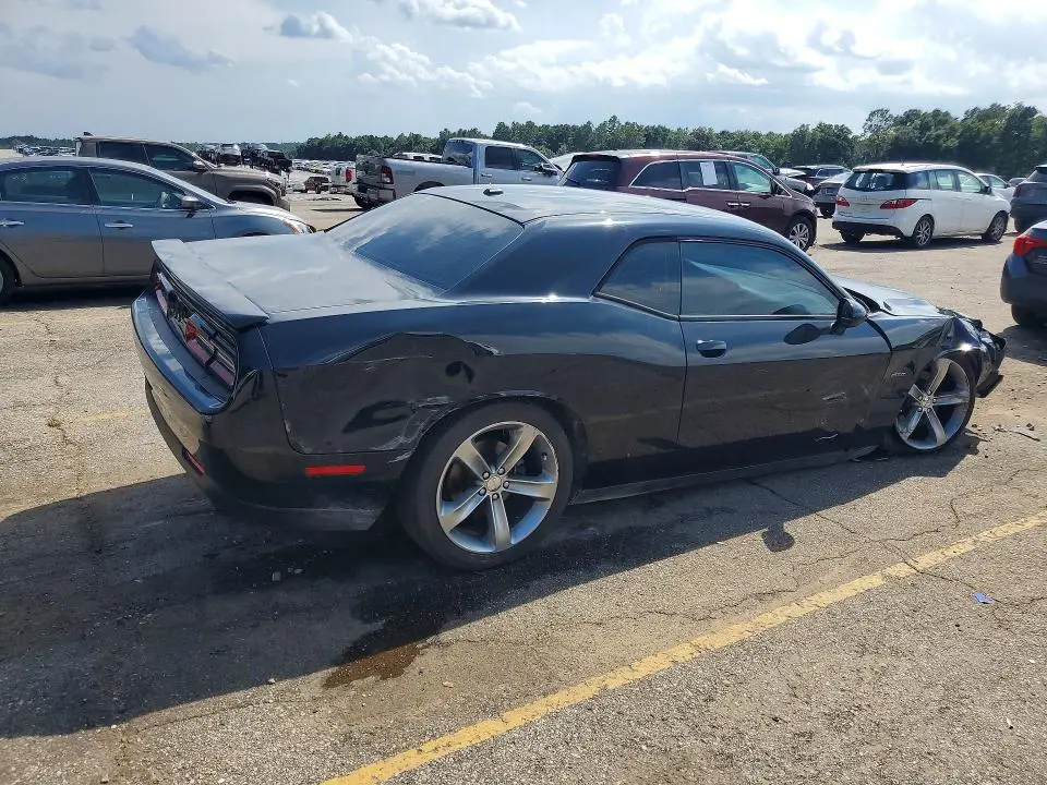 2015 DODGE CHALLENGER SXT  