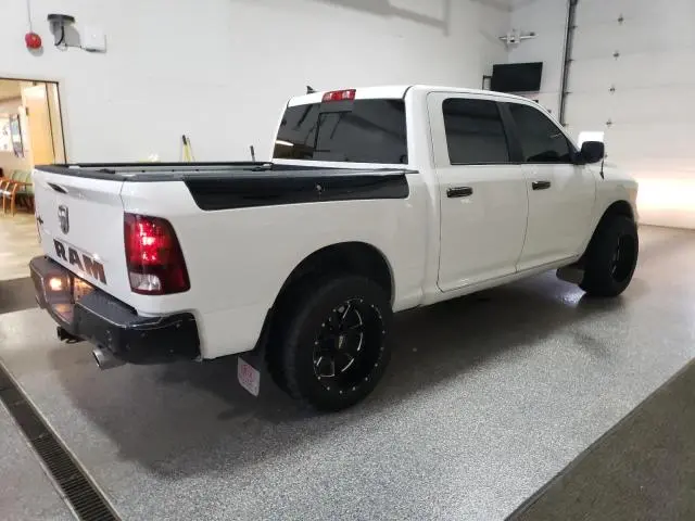 2017 RAM 1500 SLT  