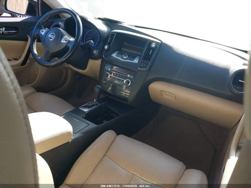 2012 NISSAN MAXIMA S/SV