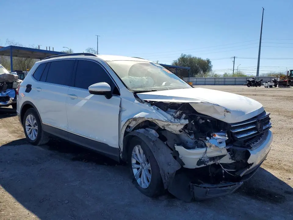 2018 VOLKSWAGEN TIGUAN SE  
