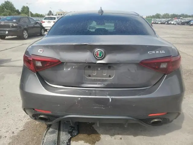 2017 ALFA ROMEO GIULIA TI  