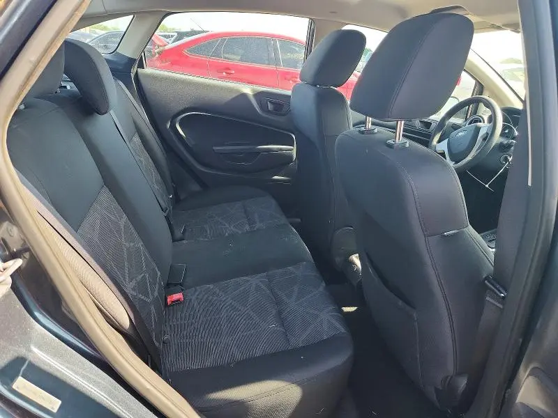 2011 FORD FIESTA SE  