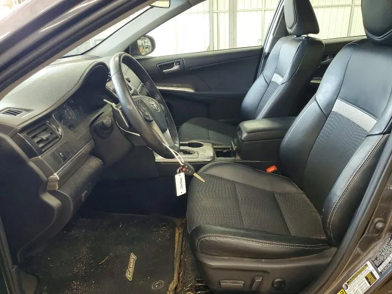 2012 TOYOTA CAMRY SE  