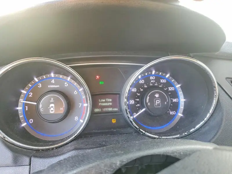 2014 HYUNDAI SONATA GLS  