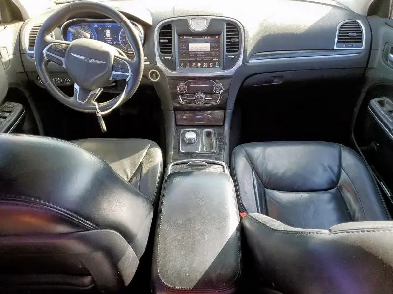 2016 CHRYSLER 300 LIMITED  