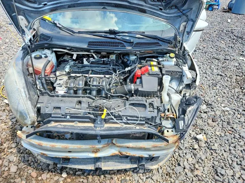 2016 FORD FIESTA SE  