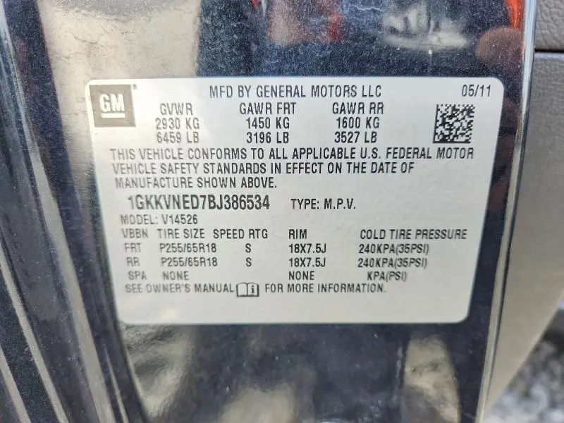 2011 GMC ACADIA SLE  
