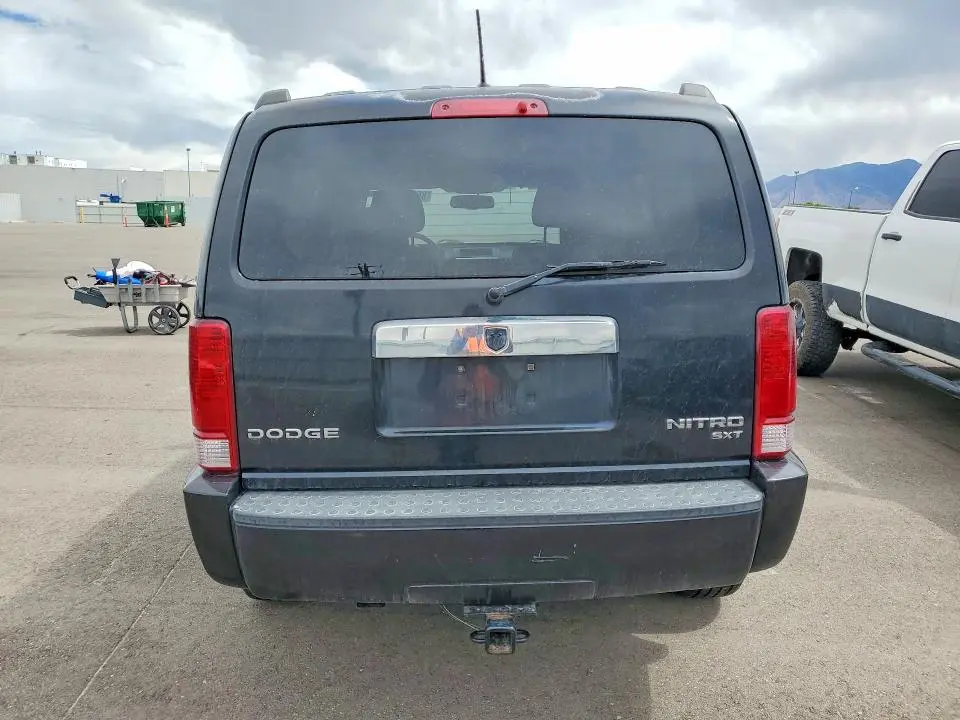 2010 DODGE NITRO SXT  