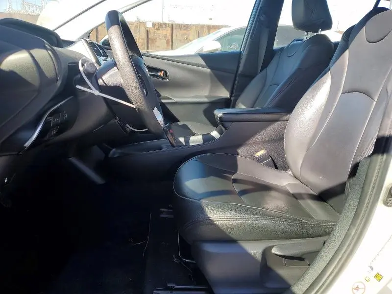 2017 TOYOTA PRIUS TWO  