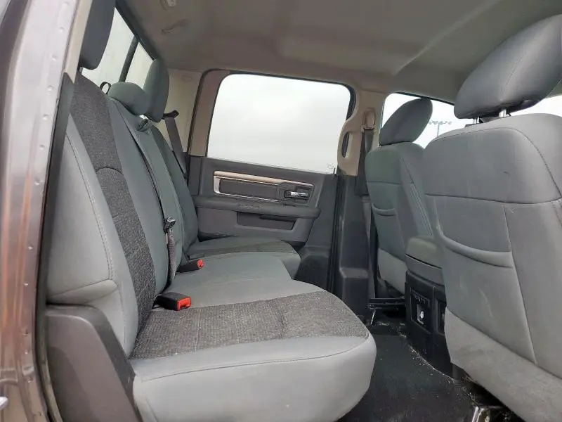 2019 RAM 1500 CLASSIC SLT  