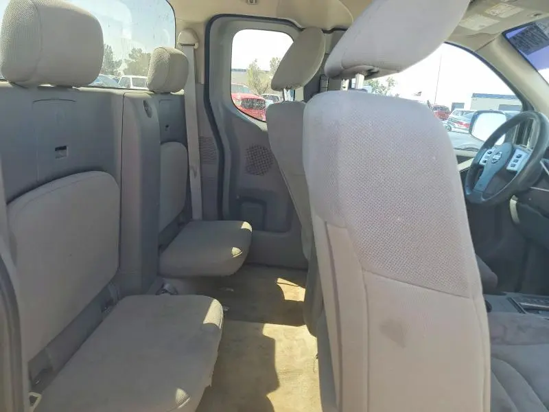 2017 NISSAN FRONTIER S  