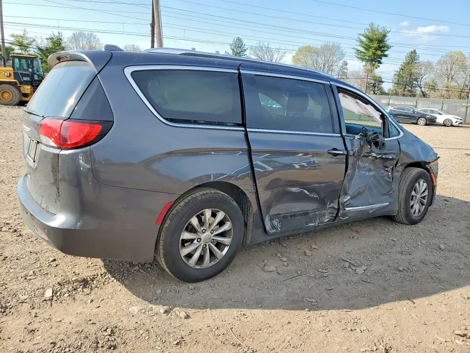 2018 CHRYSLER PACIFICA TOURING L  