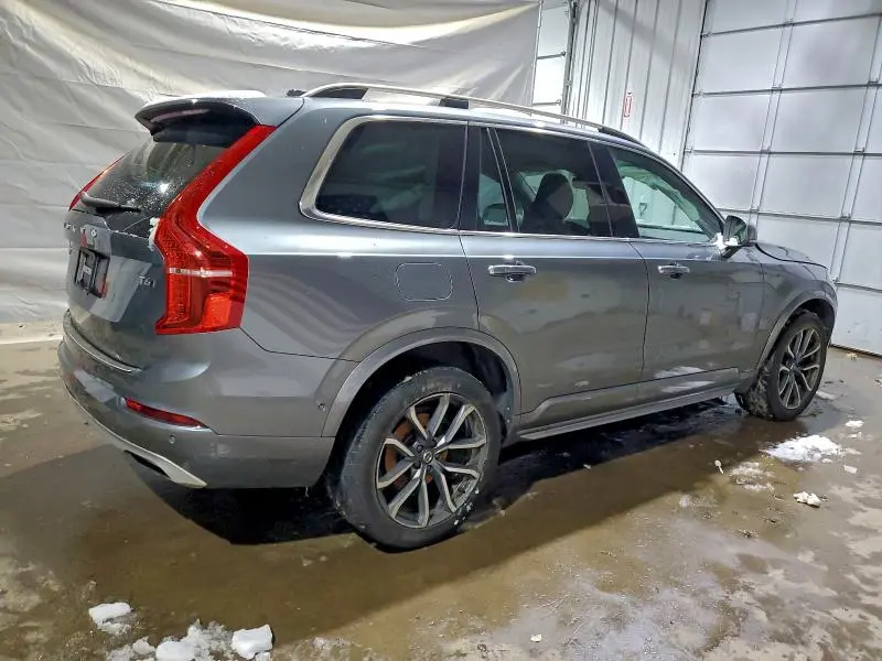 2017 VOLVO XC90 T6  