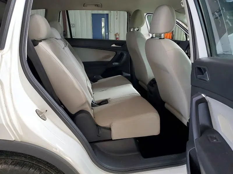 2021 VOLKSWAGEN TIGUAN S  