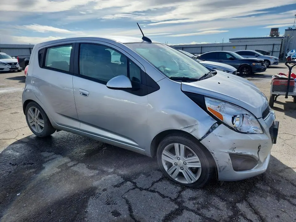 2015 CHEVROLET SPARK 1LT  