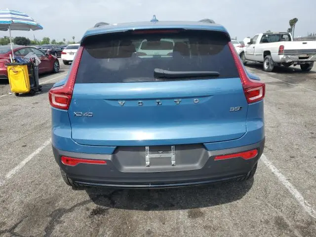 2024 VOLVO XC40 ULTIMATE  