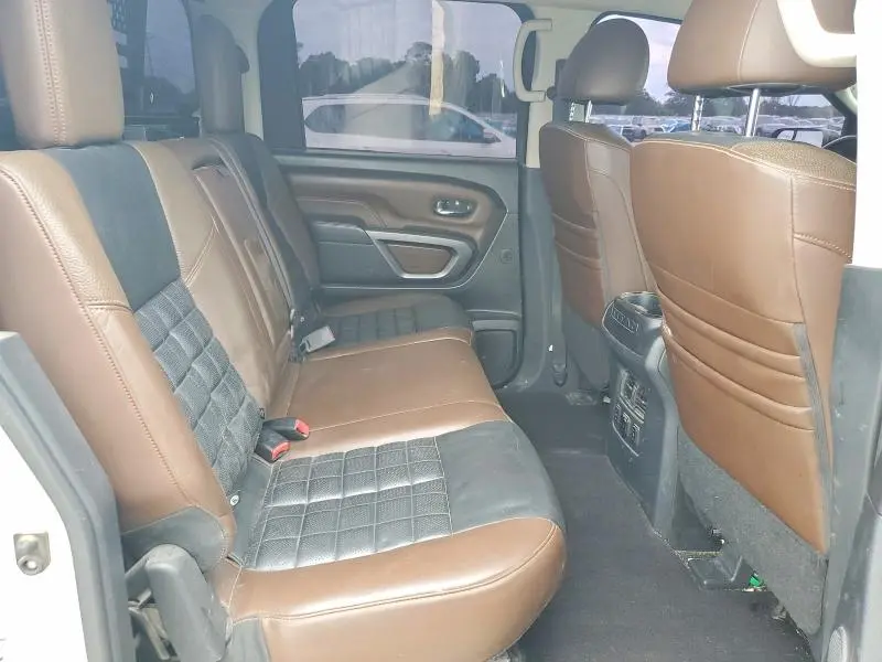 2017 NISSAN TITAN PLATINUM RESERVE  