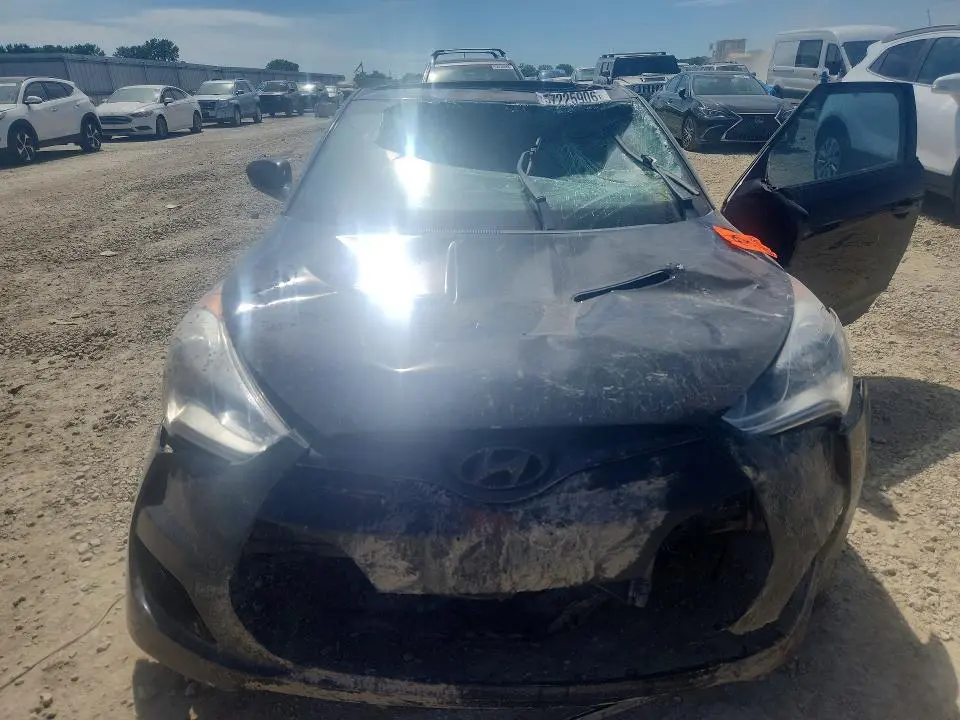 2013 HYUNDAI VELOSTER BASE  