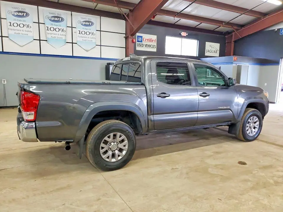 2017 TOYOTA TACOMA SR5 V6  