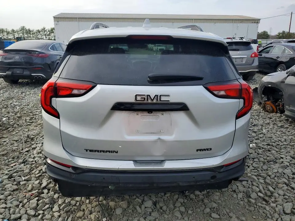 2020 GMC TERRAIN SLT  