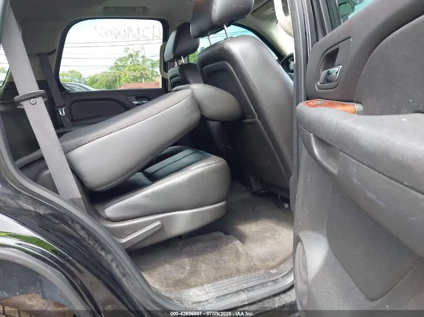 2011 CHEVROLET TAHOE LT
