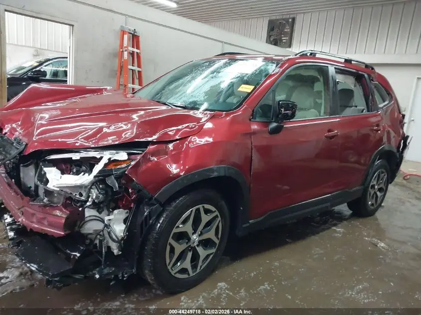 2022 SUBARU FORESTER PREMIUM