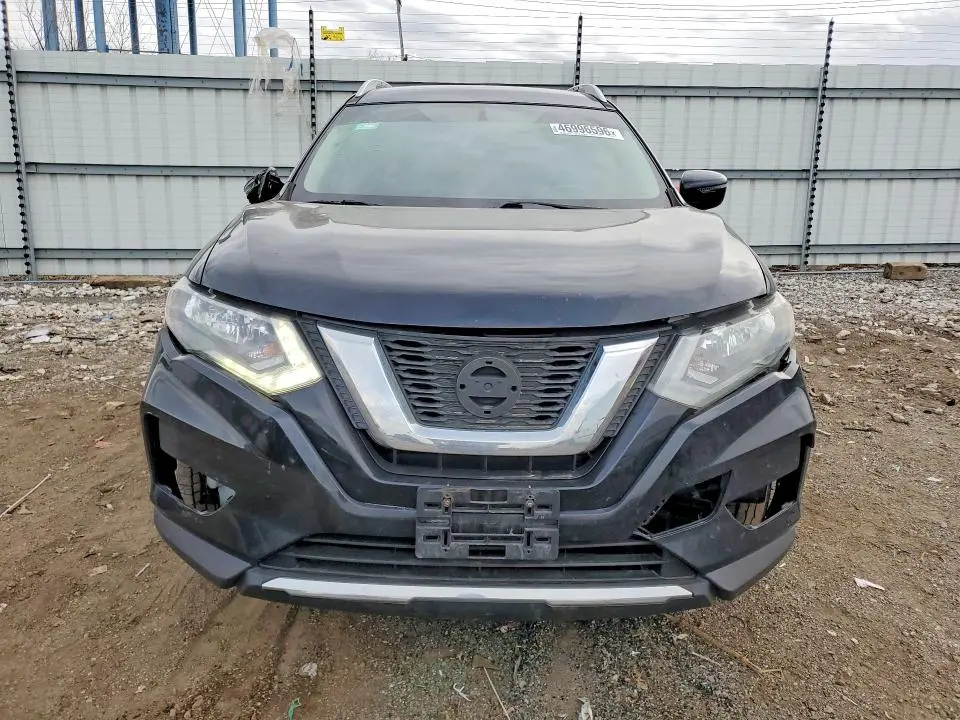 2017 NISSAN ROGUE SV  
