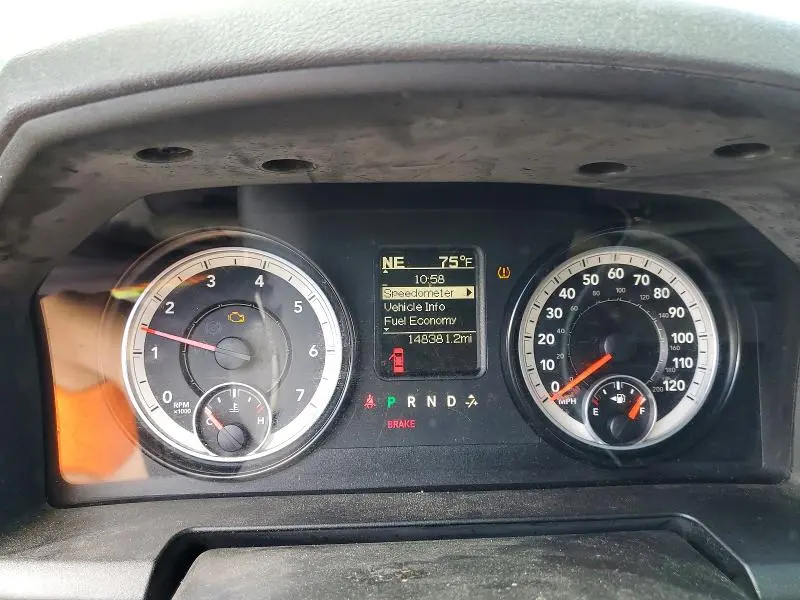 2015 RAM 1500 SLT  