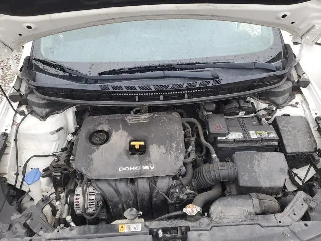 2017 KIA FORTE LX  