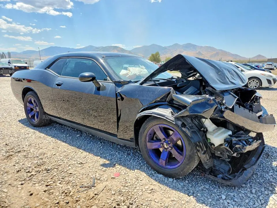 2012 DODGE CHALLENGER SXT  