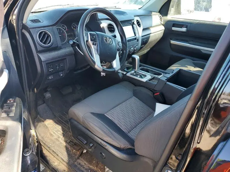 2016 TOYOTA TUNDRA SR5  