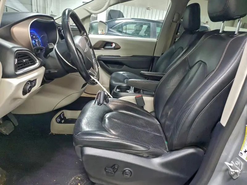 2019 CHRYSLER PACIFICA TOURING L  