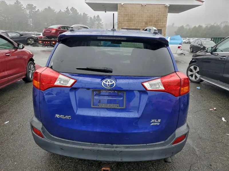 2015 TOYOTA RAV4 XLE  