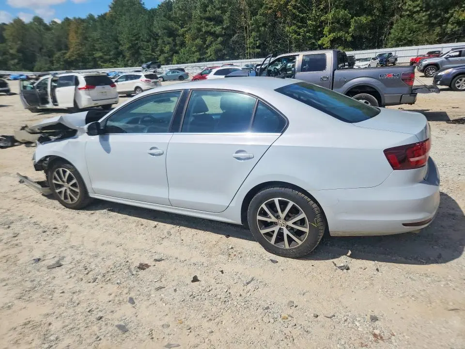 2017 VOLKSWAGEN JETTA SE  