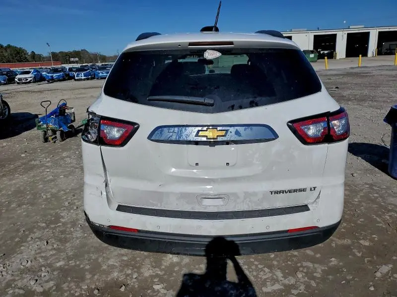 2016 CHEVROLET TRAVERSE LT  