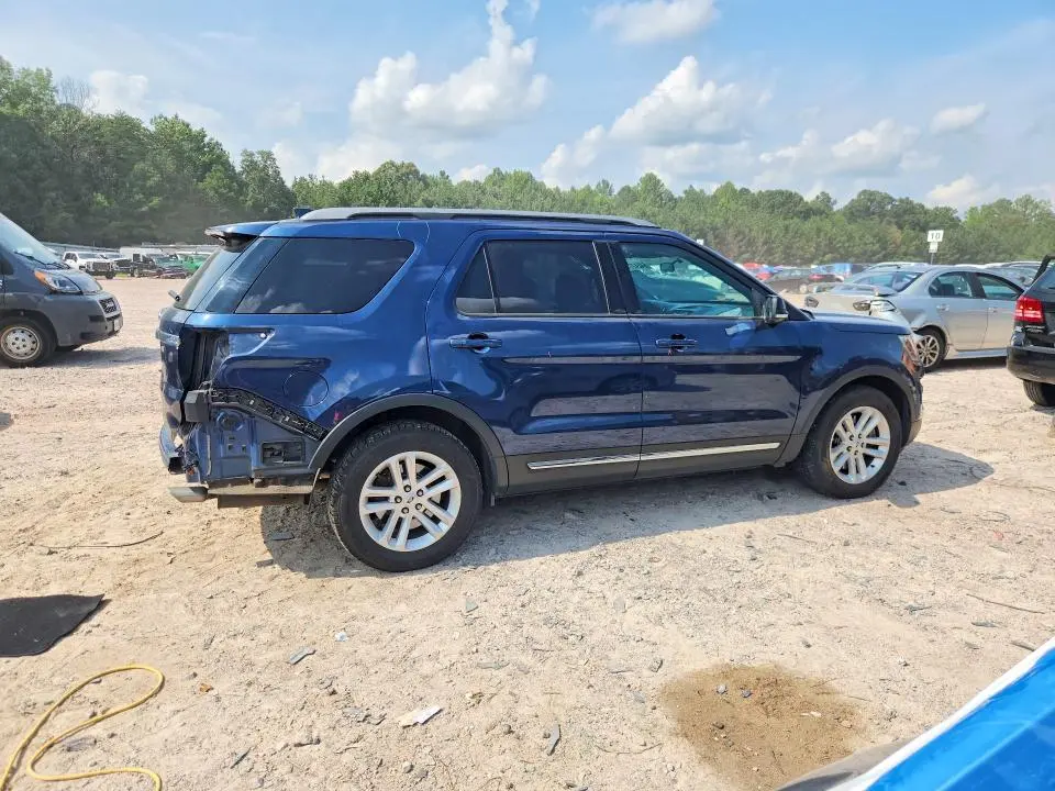 2017 FORD EXPLORER XLT  