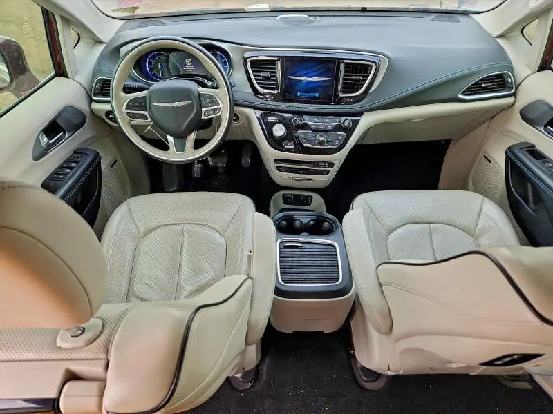 2018 CHRYSLER PACIFICA HYBRID LIMITED  