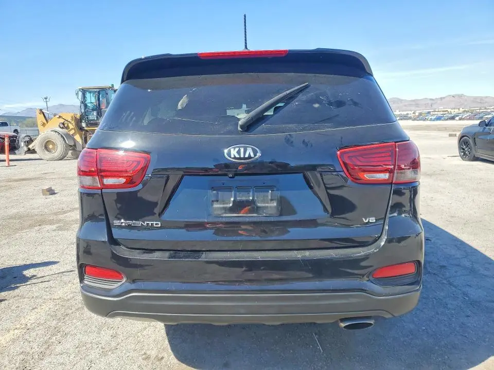 2019 KIA SORENTO LX V6  