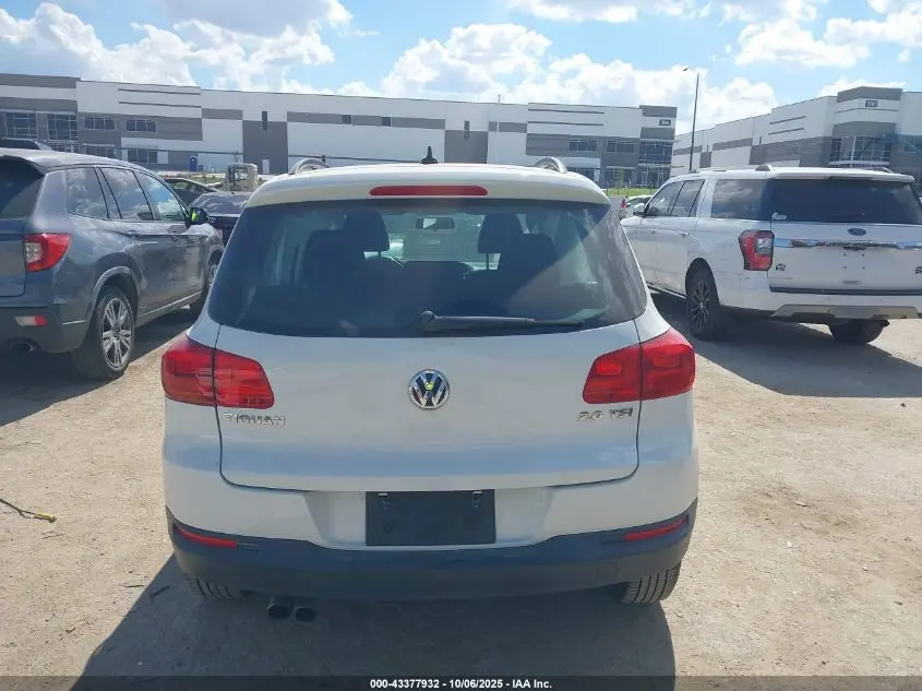 2015 VOLKSWAGEN TIGUAN S