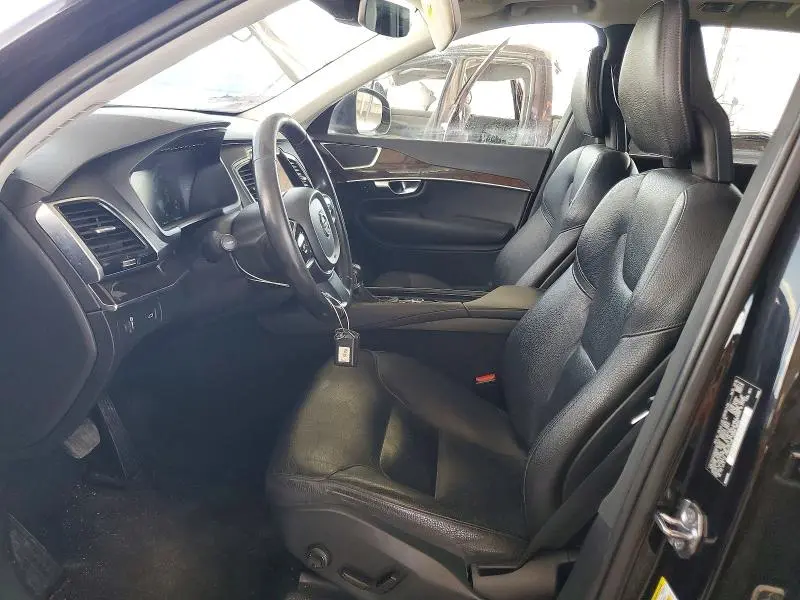 2016 VOLVO XC90 T6  