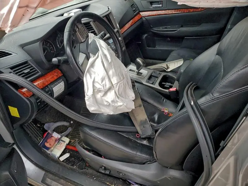 2010 SUBARU OUTBACK 3.6R LIMITED  