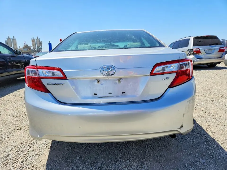 2013 TOYOTA CAMRY LE  