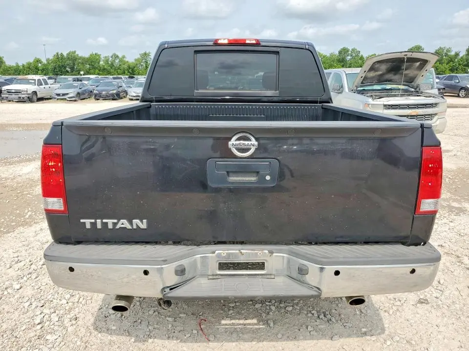 2013 NISSAN TITAN S  