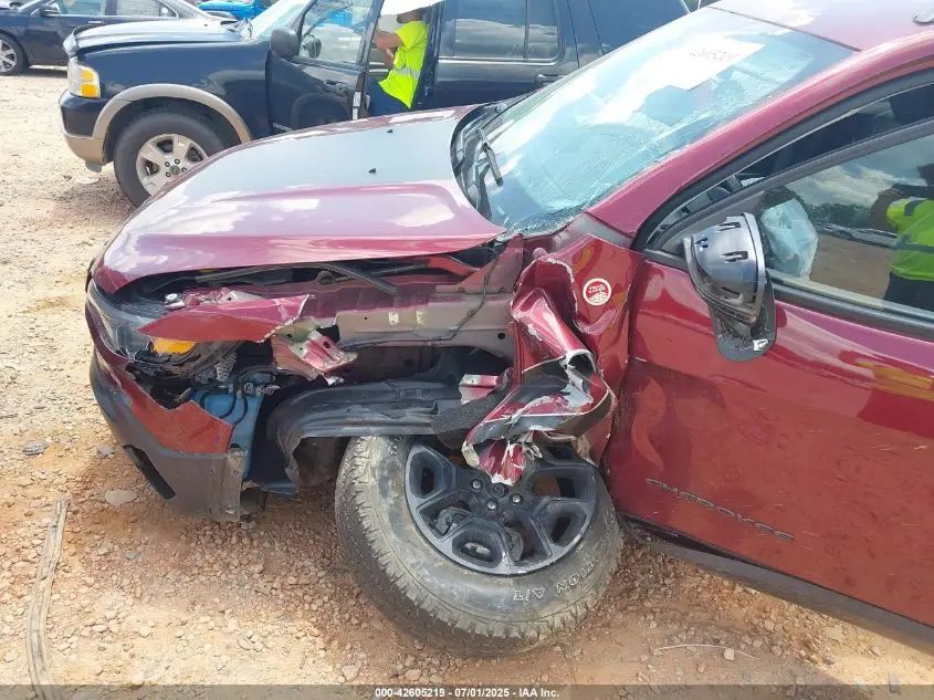 2021 JEEP CHEROKEE TRAILHAWK 4X4