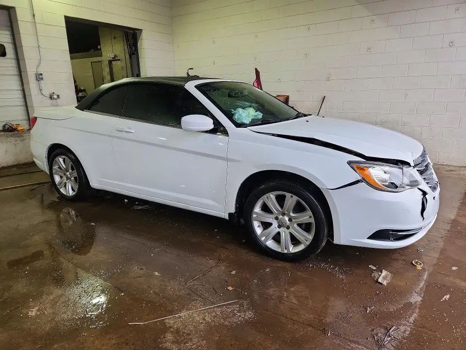2013 CHRYSLER 200 TOURING  