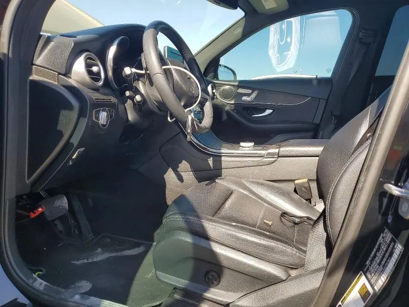 2018 MERCEDES-BENZ GLC 300  
