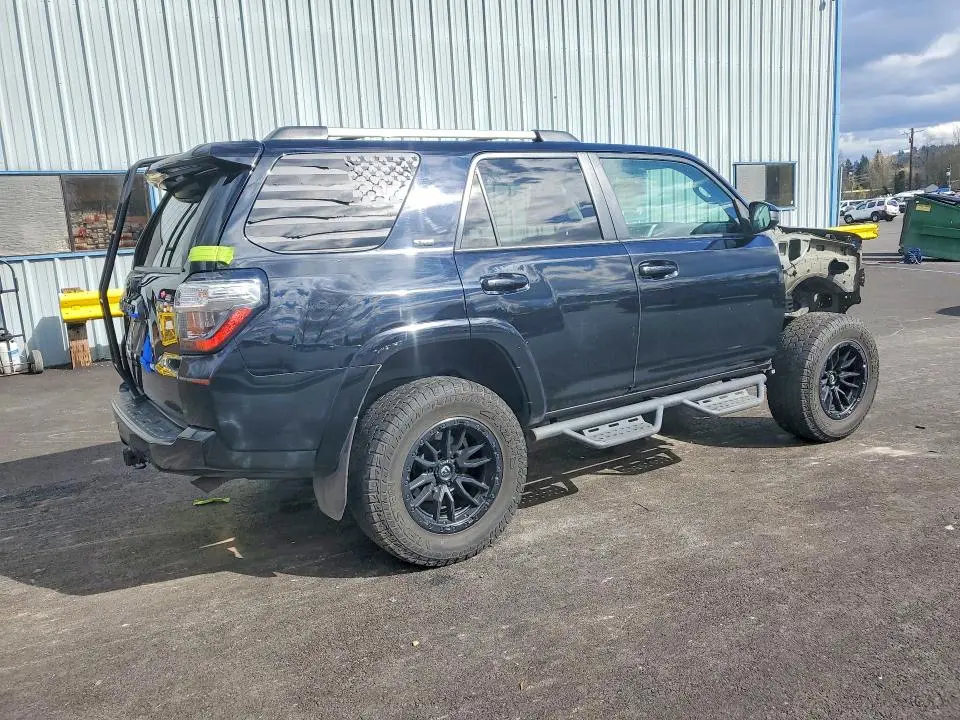 2019 TOYOTA 4RUNNER SR5  