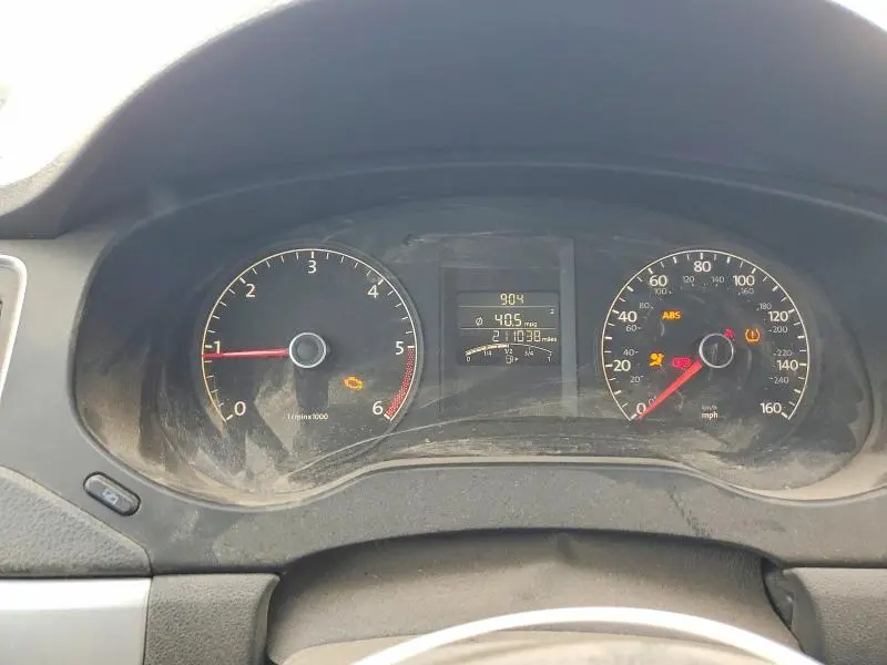2011 VOLKSWAGEN JETTA TDI  