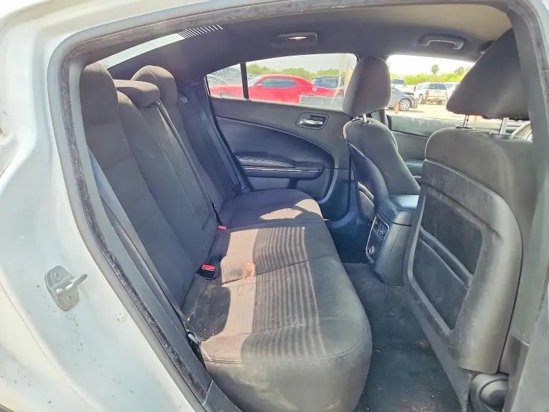 2014 DODGE CHARGER SE  